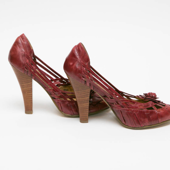 Naughty Monkey Pumps - Picture 3 of 6